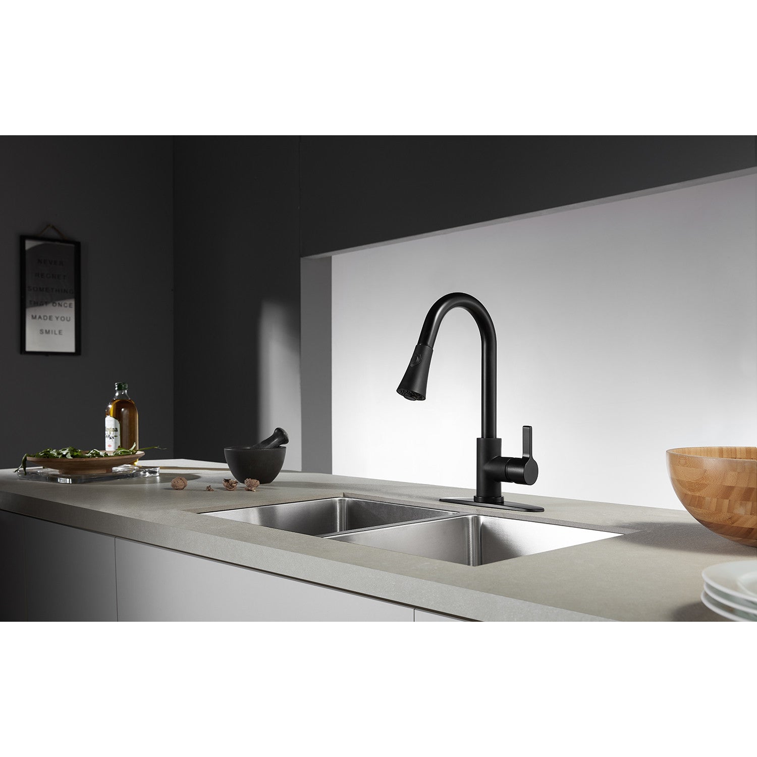 Kingston Tulare LS8720CTL - Continental Single-Handle Pull-Down Kitchen Faucet, Matte Black — thumbnail 2